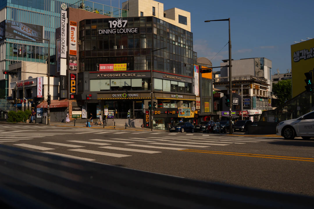 The Dynamic Influence of Street Fashion in Korea