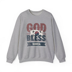 StyleMZ - Sudadera unisex con cuello redondo Heavy Blend™ de God bless Korea - StyleMZ 