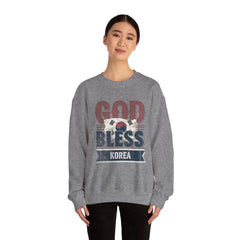 StyleMZ - Sudadera unisex con cuello redondo Heavy Blend™ de God bless Korea - StyleMZ 