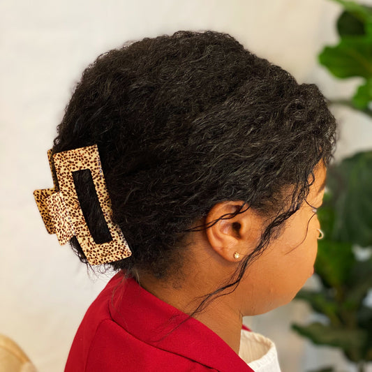 Spotted Elegance Full Hair Claw for Effortless Style