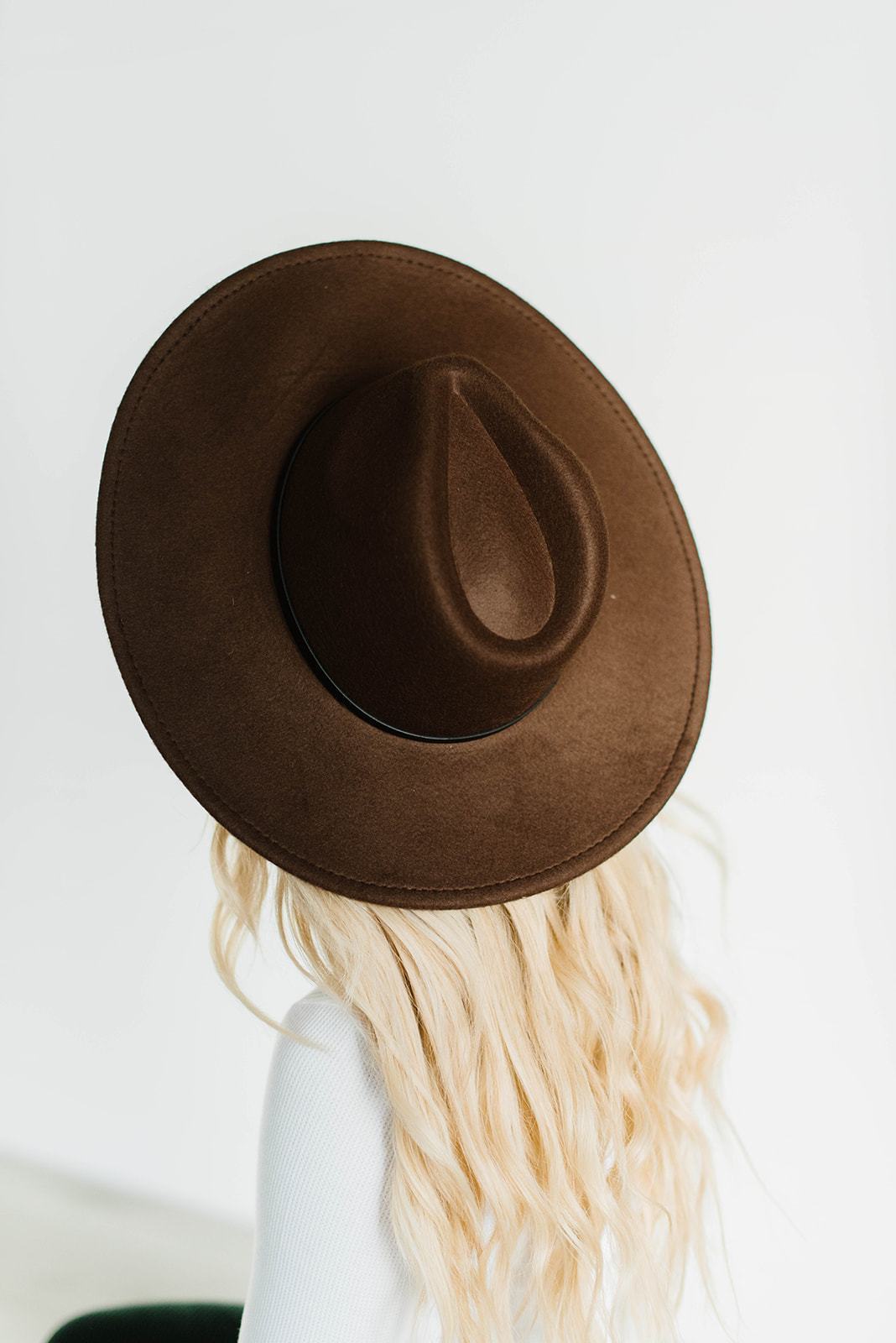 Wide Brim Felt Hat - Stylemz