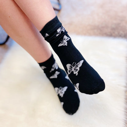 Butterfly In The Air Socks Set - Trendy Gift for Her