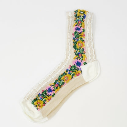 Noble Floral Beauty Socks with Luxurious Knitted Design