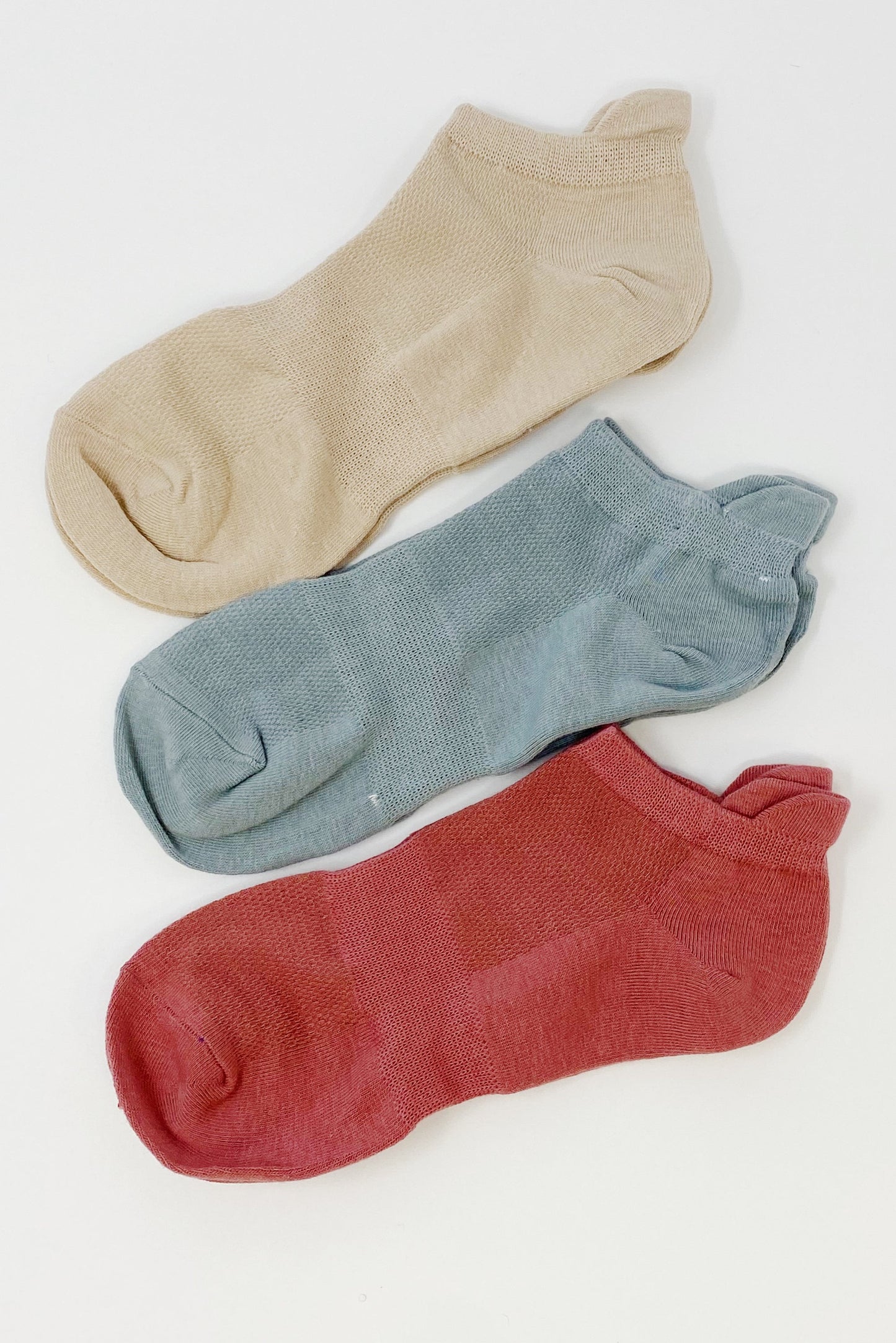 Color Of Today Low Ankle Socks Set - 3 Stylish Pairs