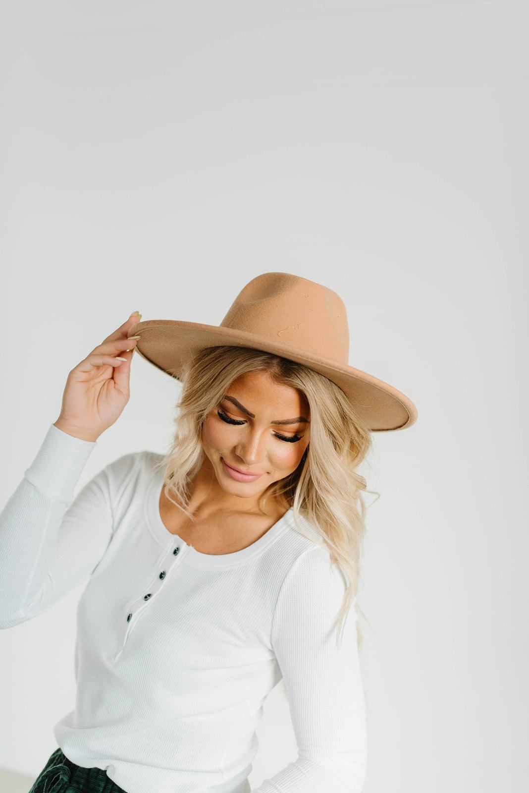 Wide Brim Felt Hat - Stylemz