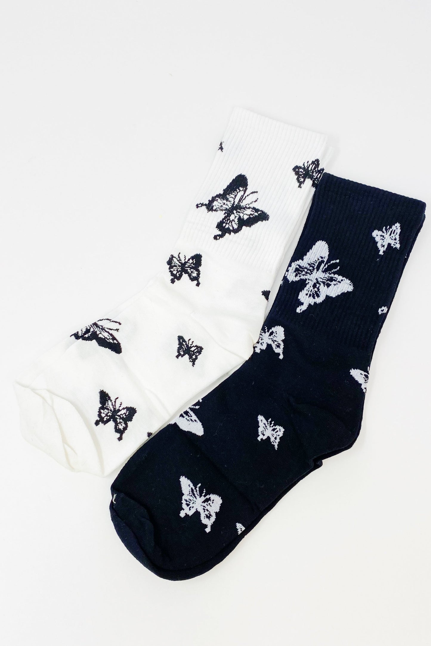 Butterfly In The Air Socks Set - Trendy Gift for Her