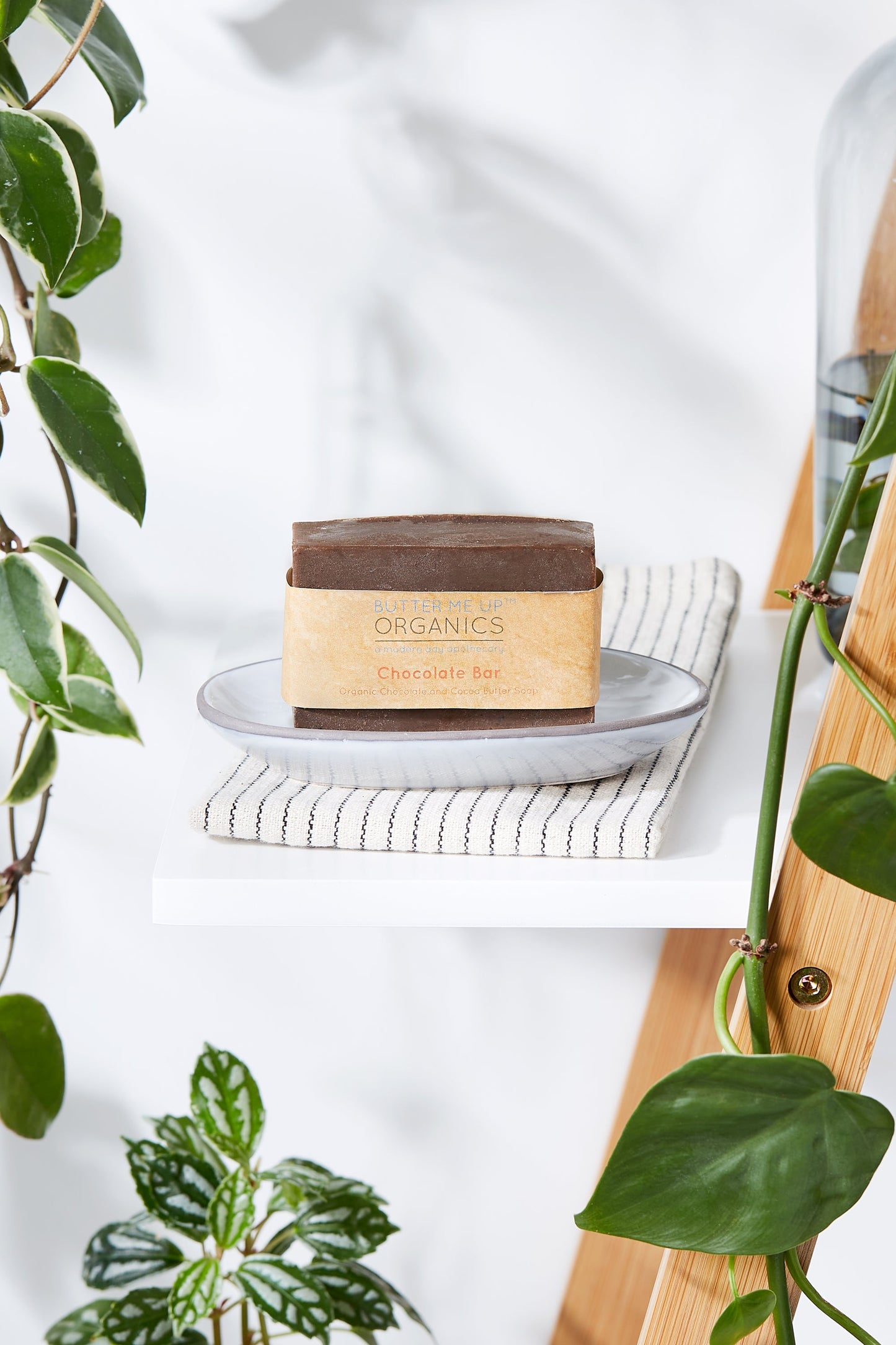 Organic Shampoo Bar - Nourishing Chocolate Soap Delight