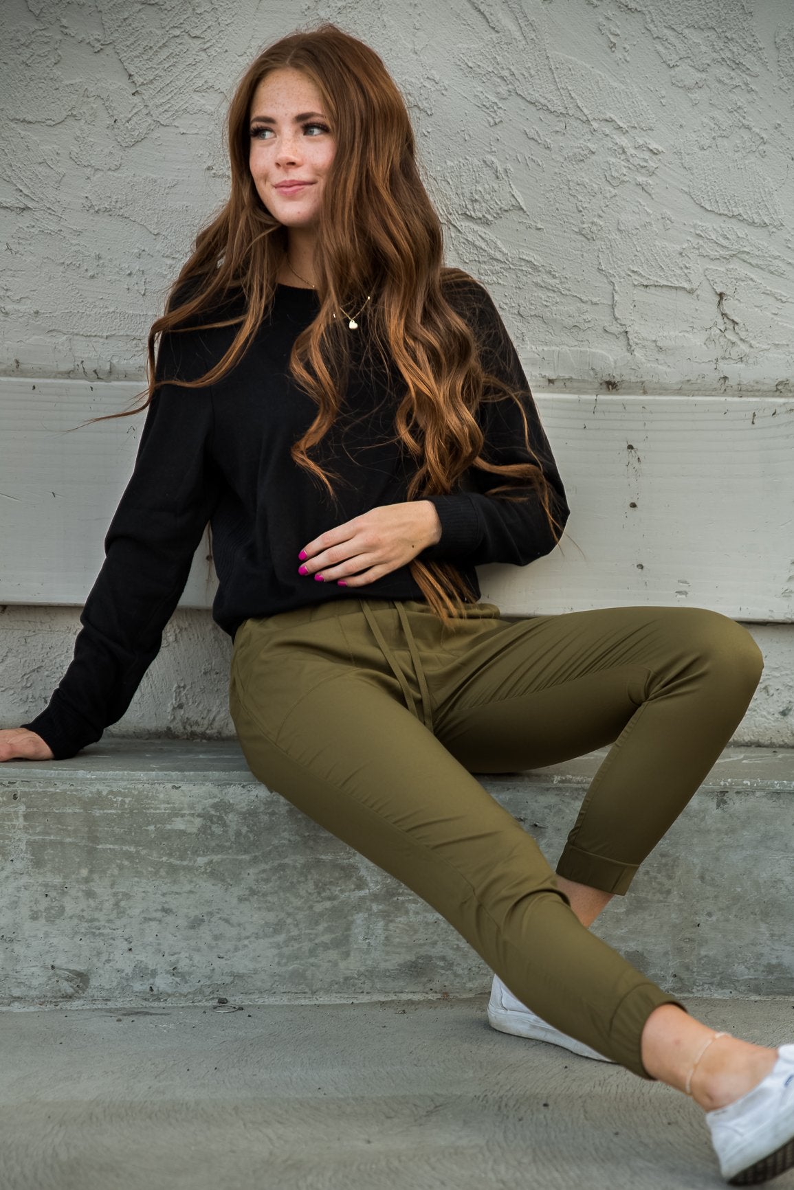 DT UPTOWN Lightweight Joggers in Olive Green for Women