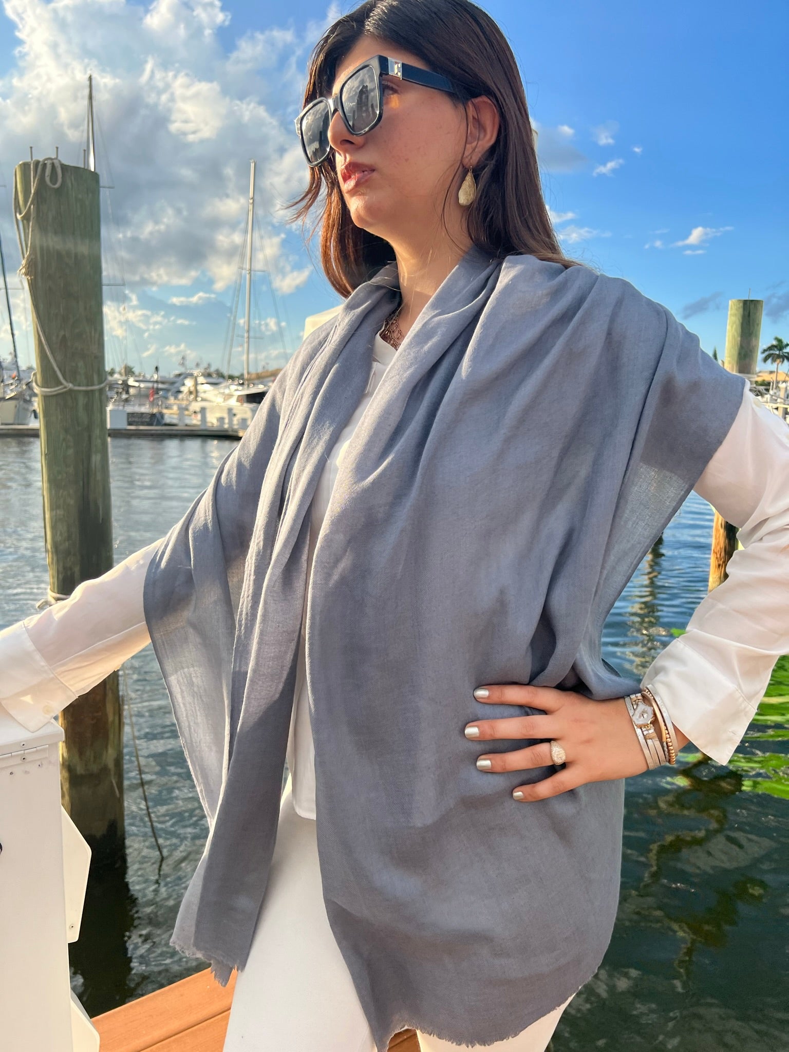 Gray Cashmere Thin Weave Solid Scarf - Stylemz