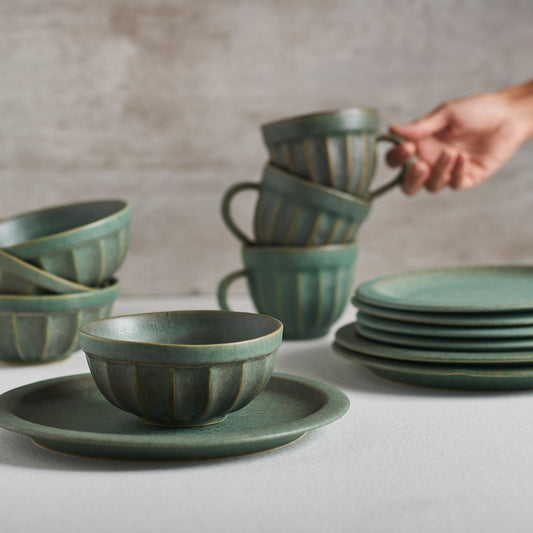 Cozy Green Bowl - Handmade Stoneware for Home Decor