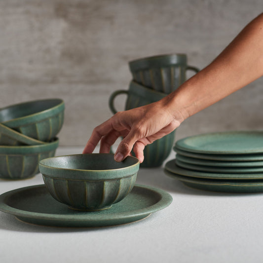 Cozy Green Bowl - Handmade Stoneware for Home Decor