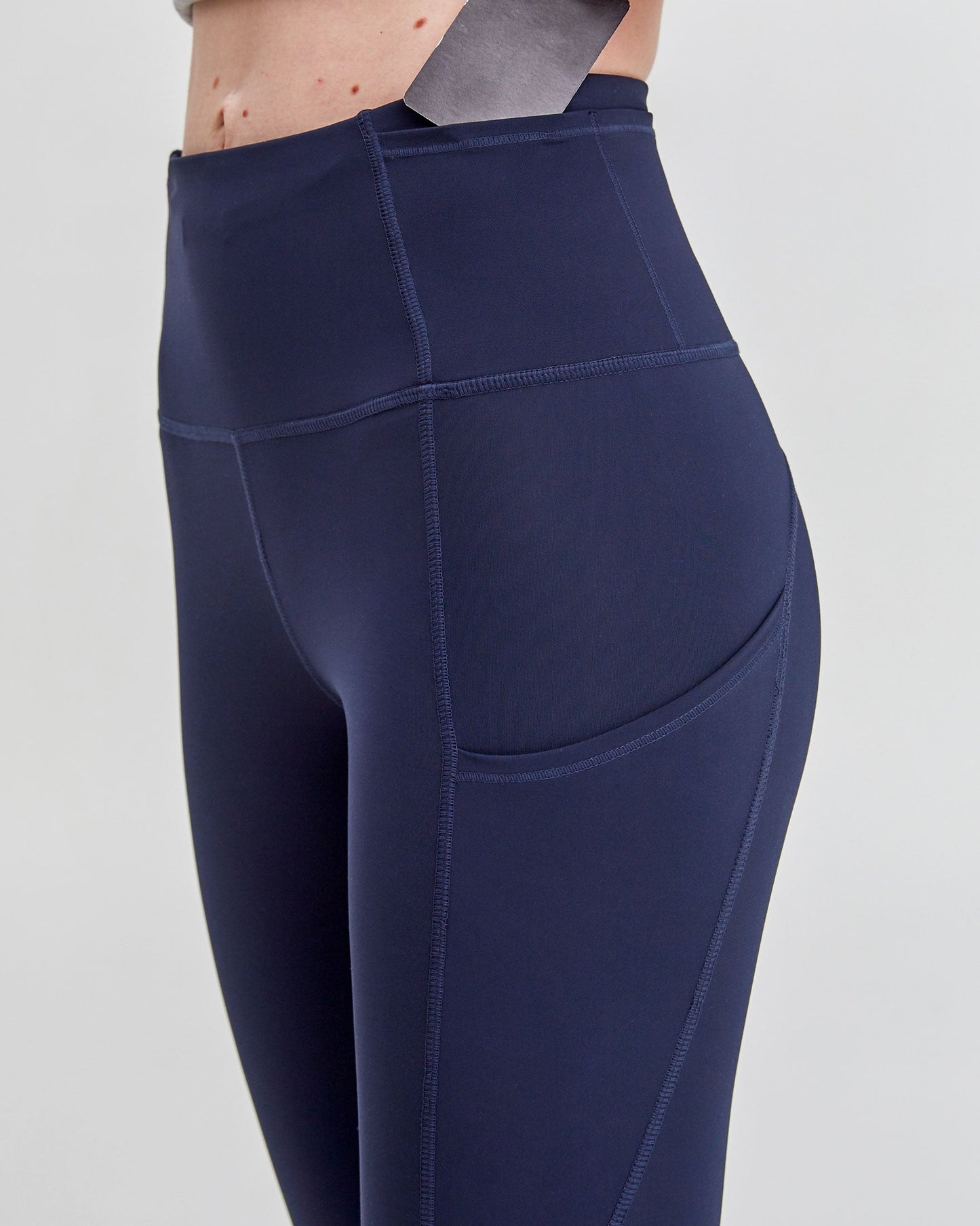 Energy Reflective Silkiflex™ Leggings 21.5 Inch Comfort