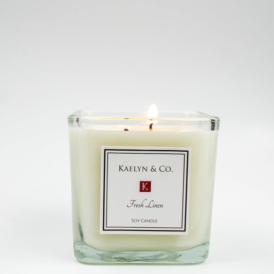 Fresh Linen Medium Cube Candle for a Clean Aroma