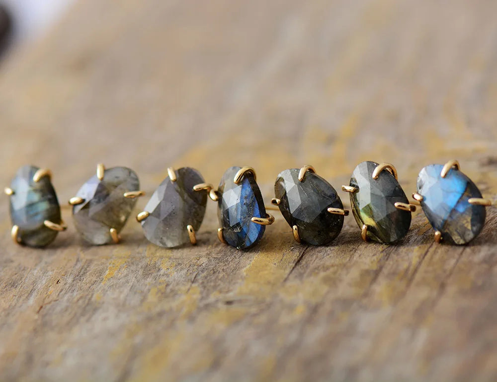 Labradorite Stud Earrings - Stylemz