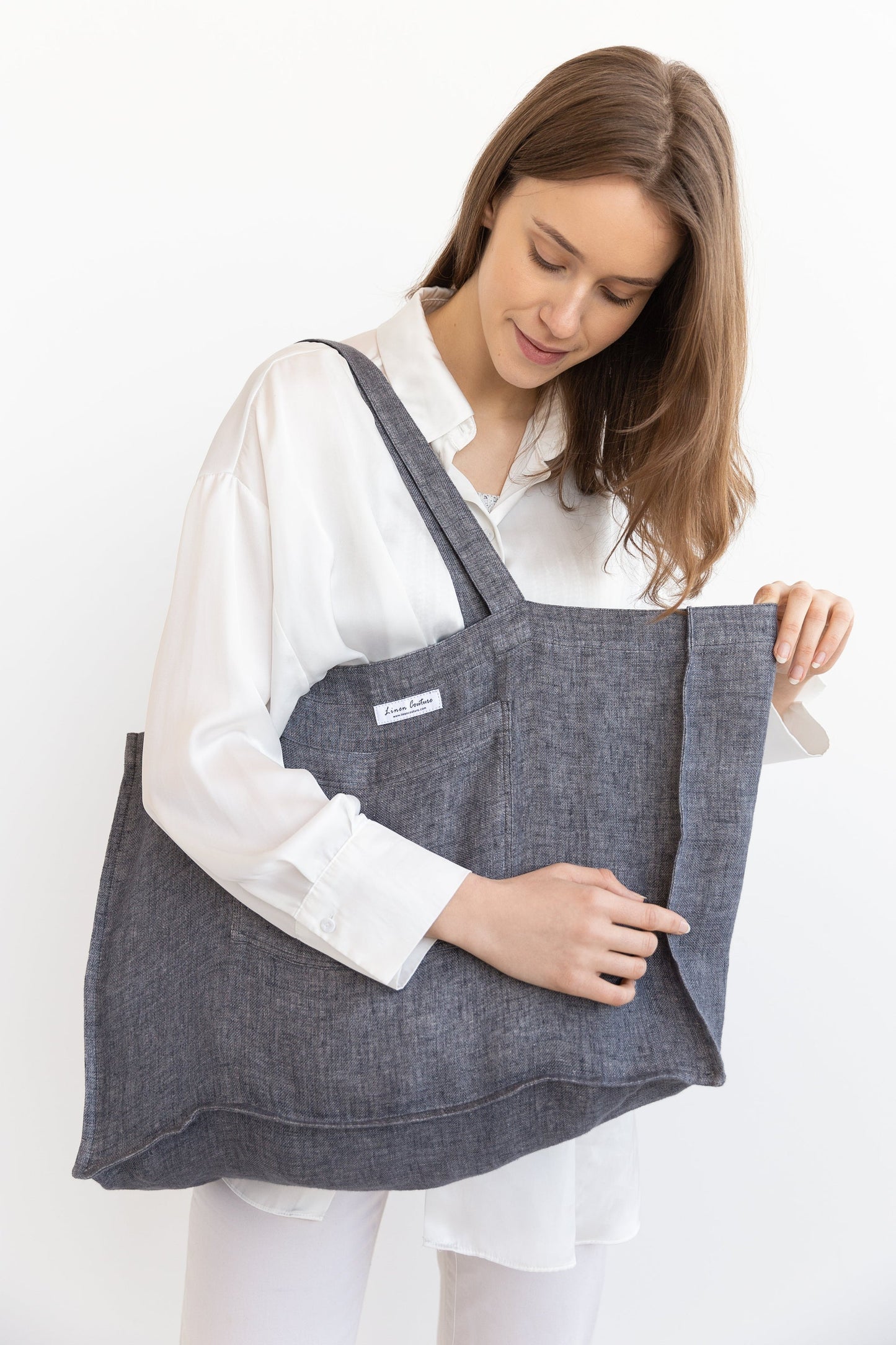 Grey Linen Beach Bag for Stylish Summer Adventures