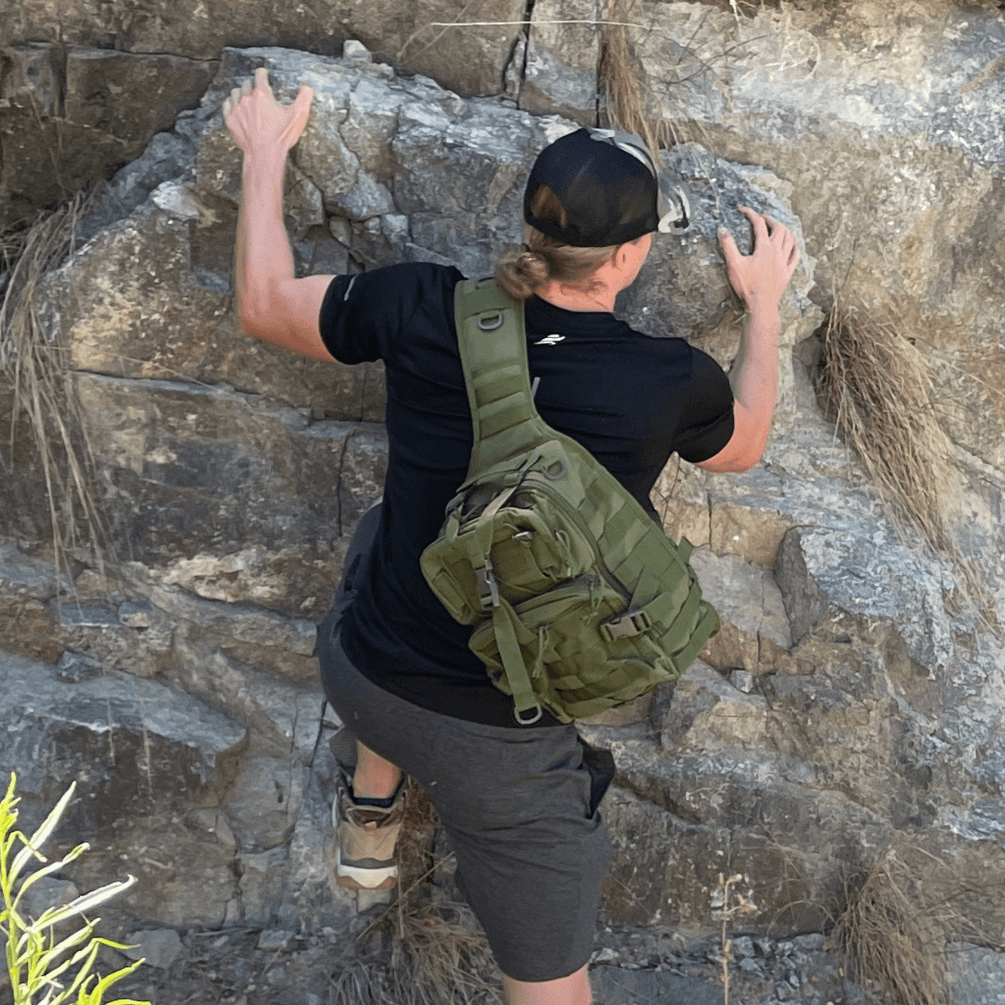 Tactical Medium Sling Range Bag - Stylemz