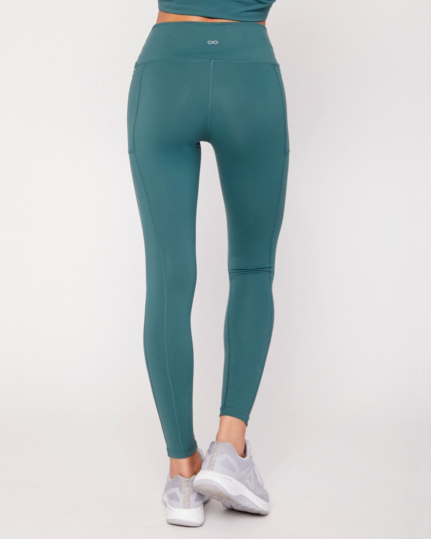 Explore Pocket Leggings 26" for All Day Comfort