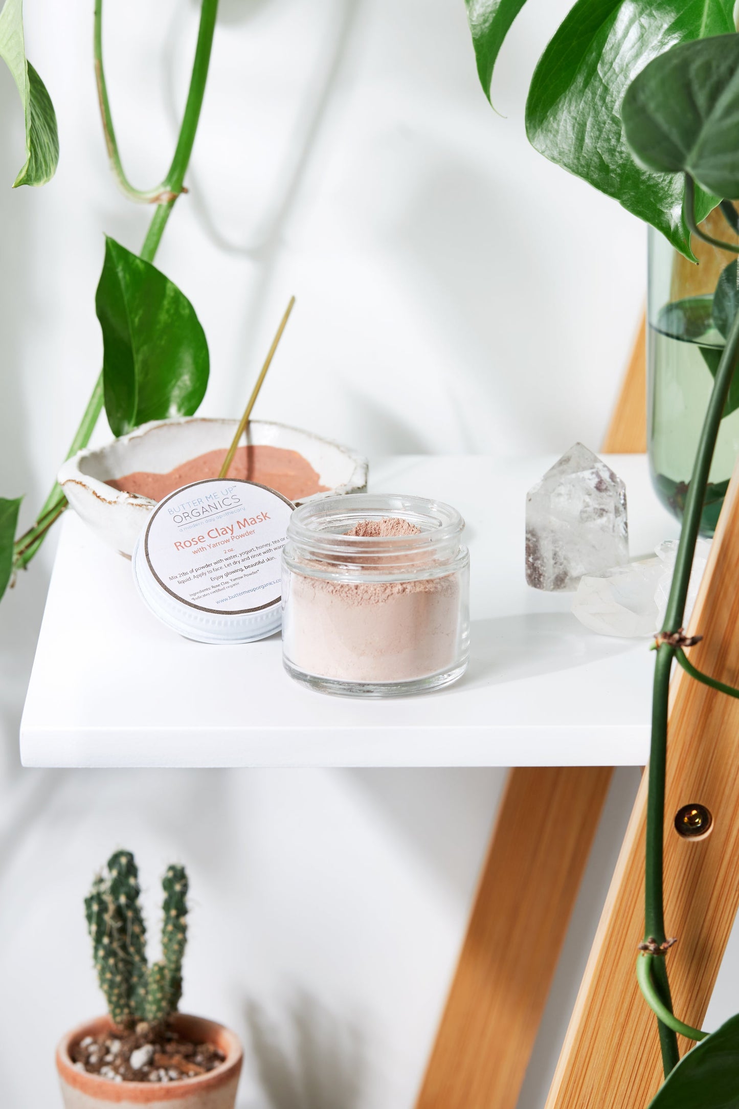 Rose Clay Face Mask for Glowing Skin and Detoxifying