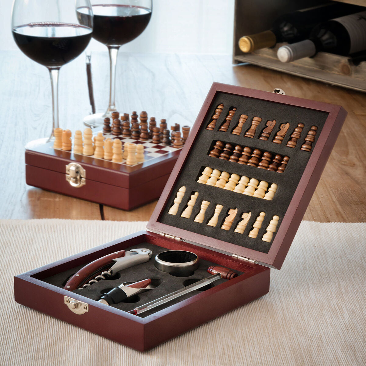 Chess Wine Set InnovaGoods 37 Pieces - Elegant 2-in-1 Gift