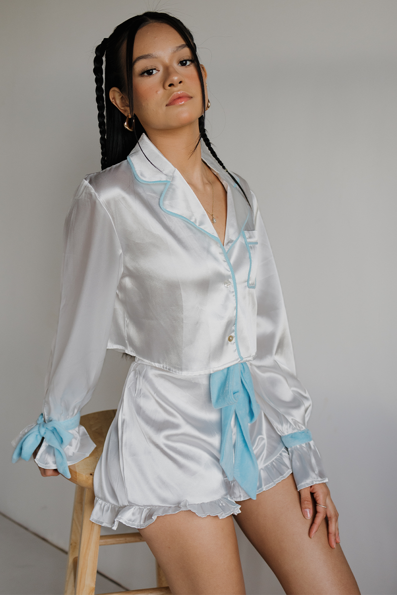 White With Blue Velvet Bow Sleeves Ruffle Pajamas Set