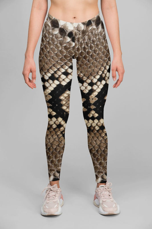 Alpine Snake Leggings for Comfort and Support During Workouts