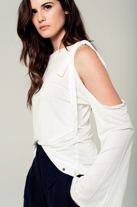 Stylish Cold Shoulder Top in White for Casual Chic Looks