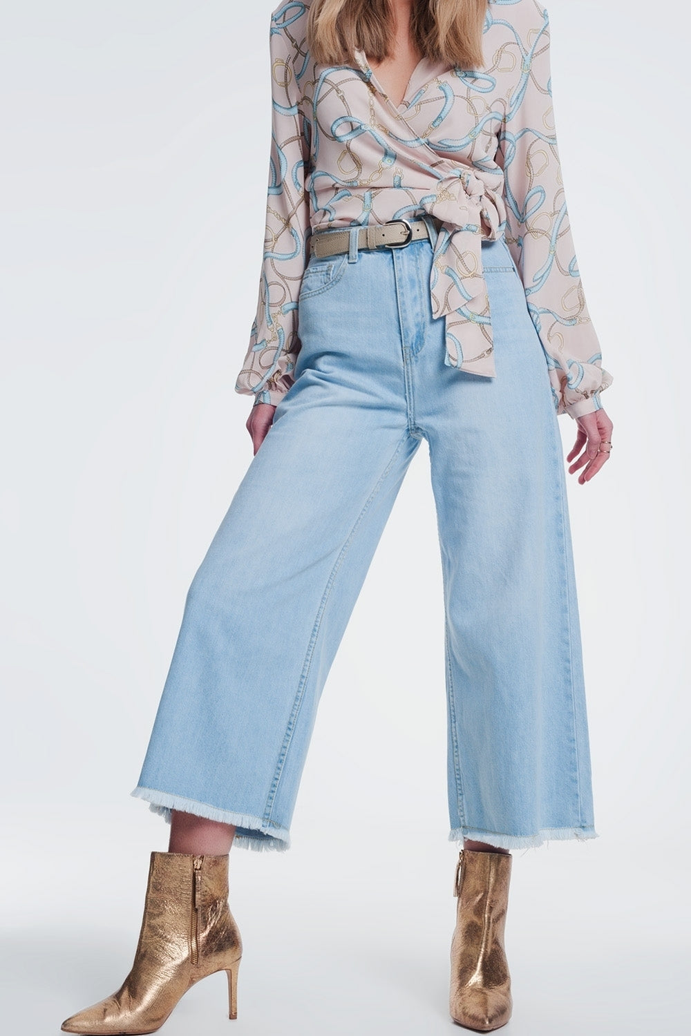 Culotte Jeans With Ripped Hem for Boho Style Enthusiasts