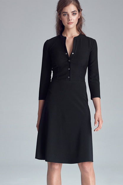 Daydress Model 134978 Nife with 3/4 Sleeves and Button Detail