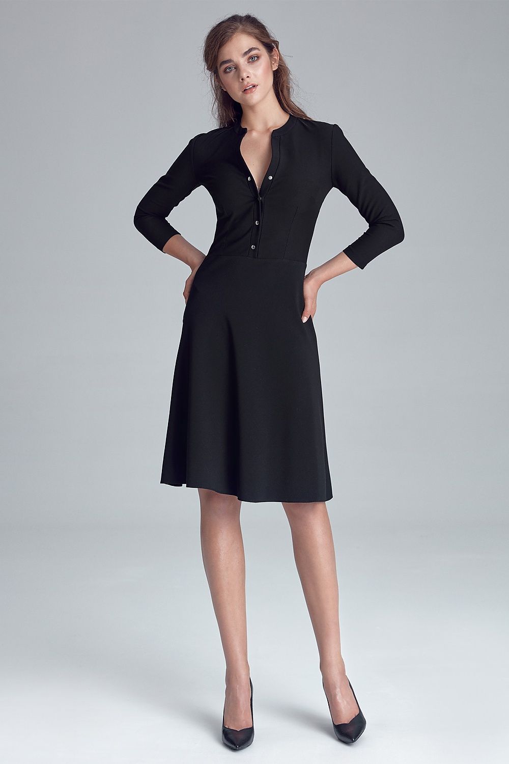 Daydress Model 134978 Nife with 3/4 Sleeves and Button Detail