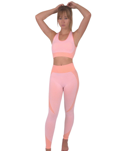 Trois Seamless Sports Bra - Pink with Chic Design