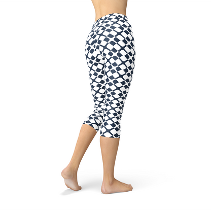 Womens Geometric Blue Tile Capri Leggings - Stylemz