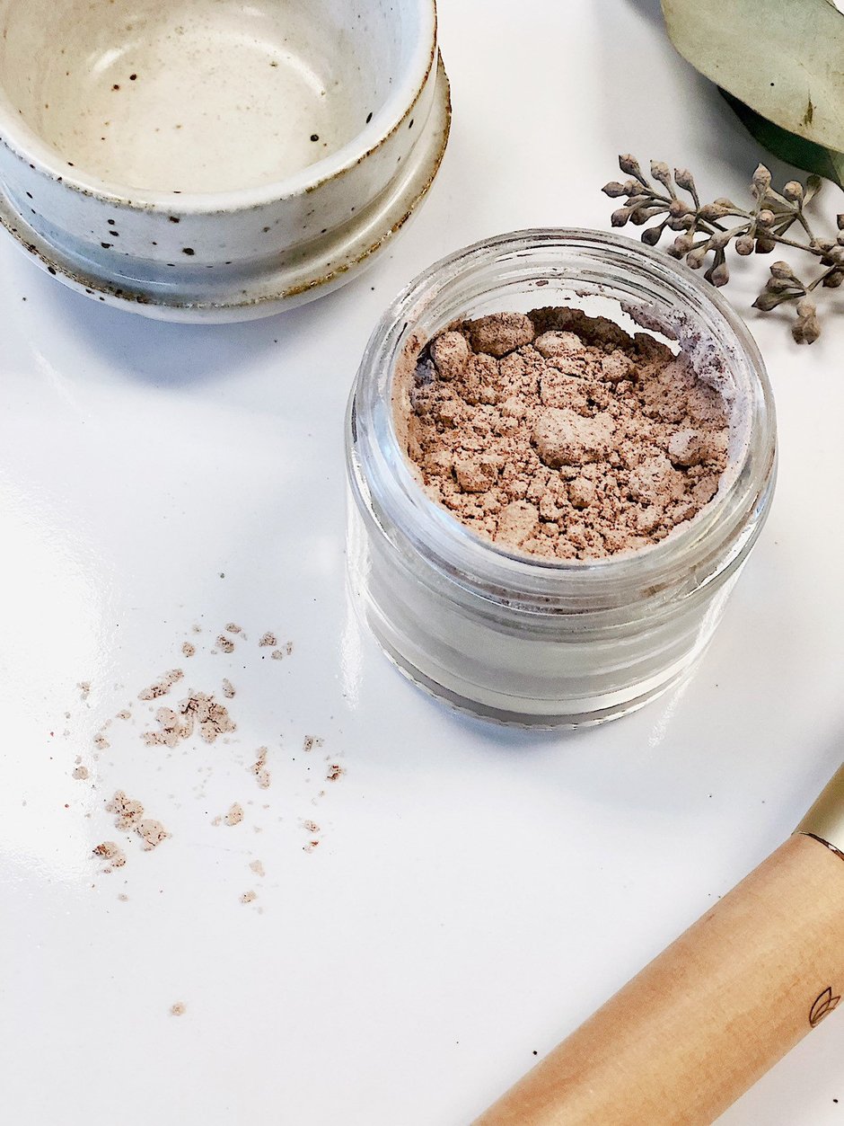 Organic Finishing Powder Setting for Flawless Skin