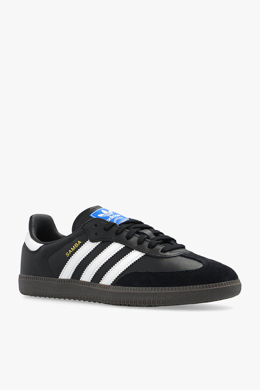 2540971 ADIDAS Casual Outdoor Football Women's Sneakers