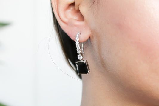 Benares Earrings with Zircons for Everyday Elegance