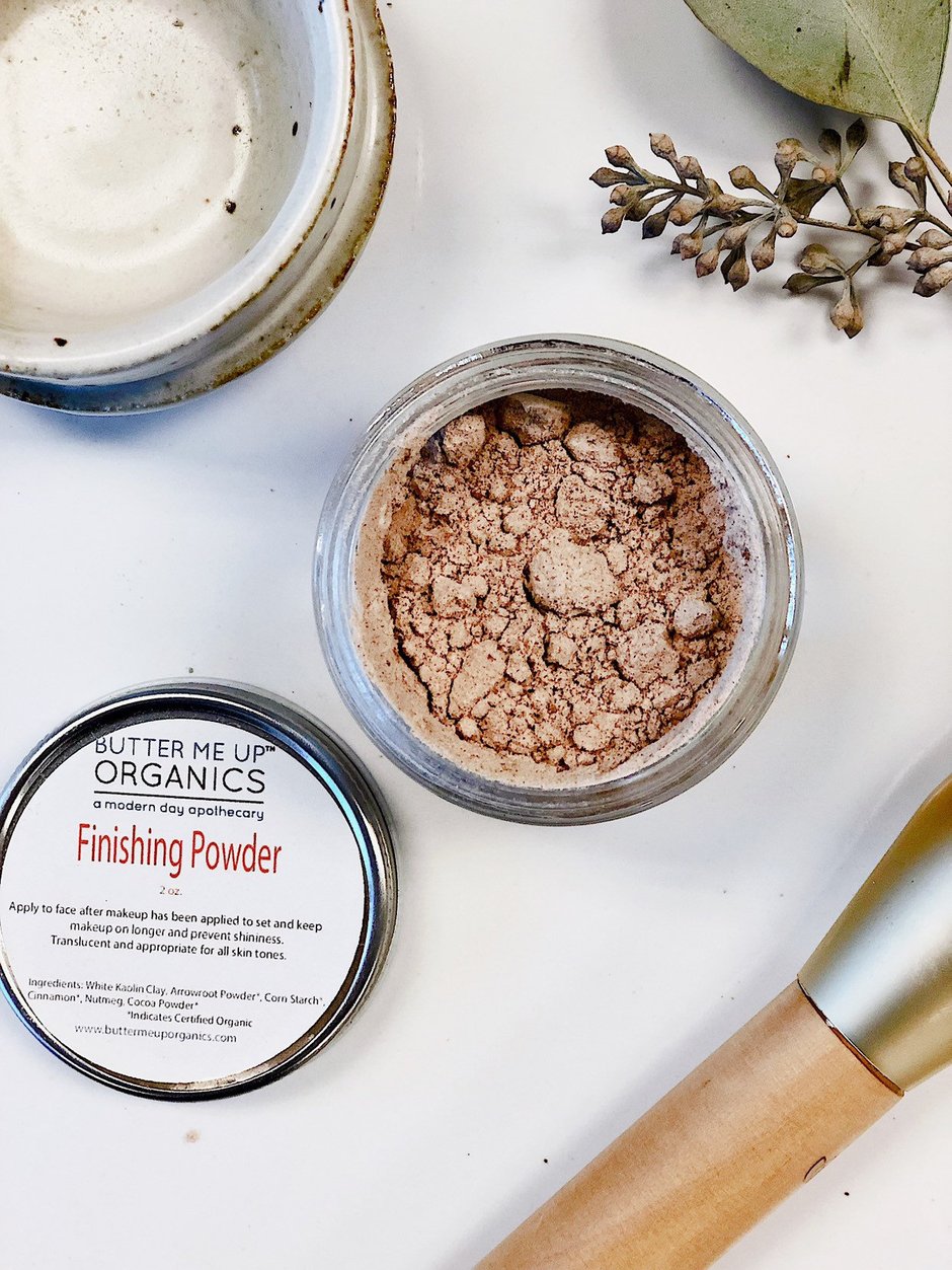 Organic Finishing Powder Setting for Flawless Skin