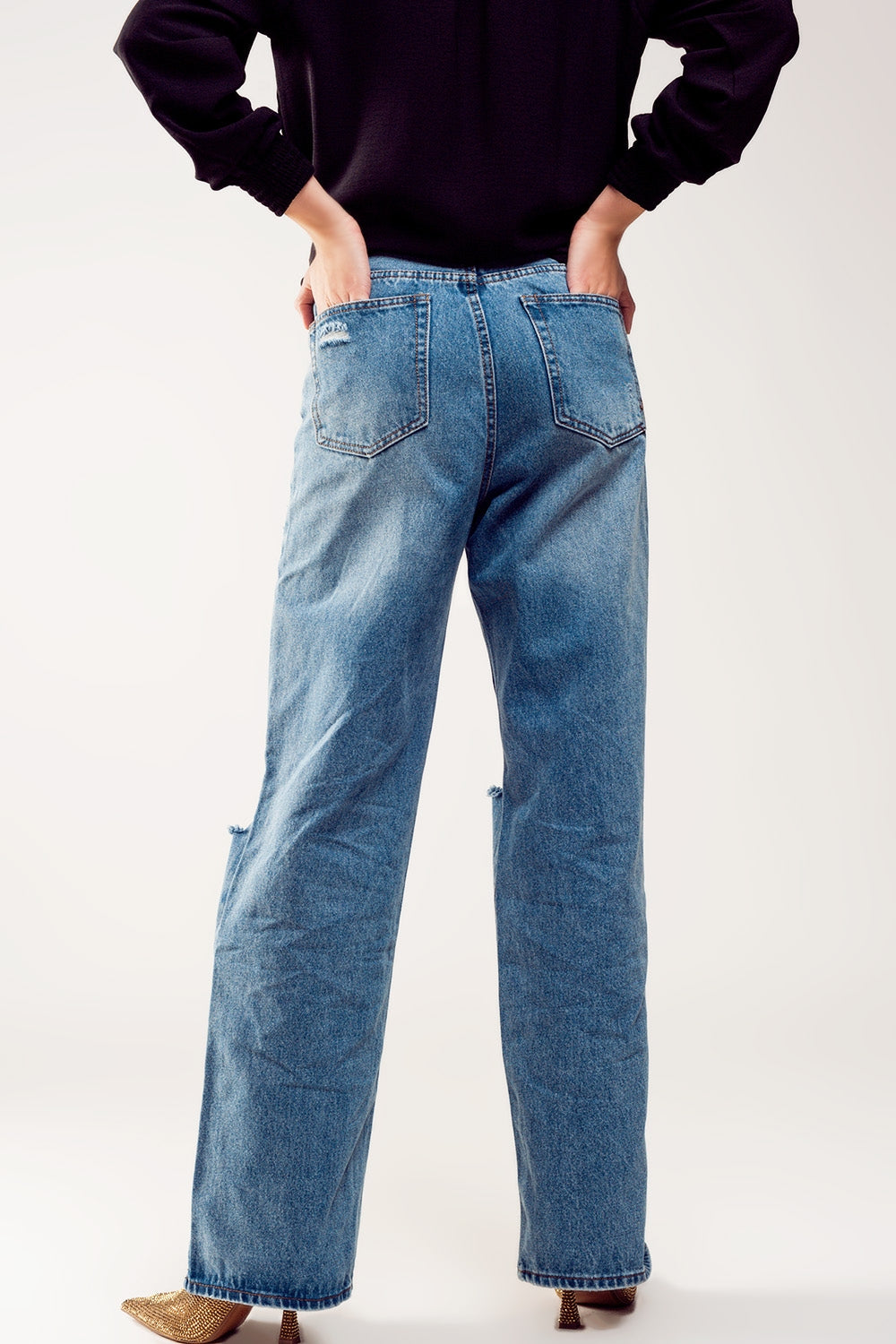 Distressed Straight Leg Jean in Medium Denim for Effortless Style