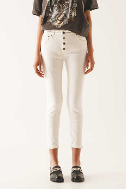 Exposed Buttons Skinny Jeans in Cream for Modern Style