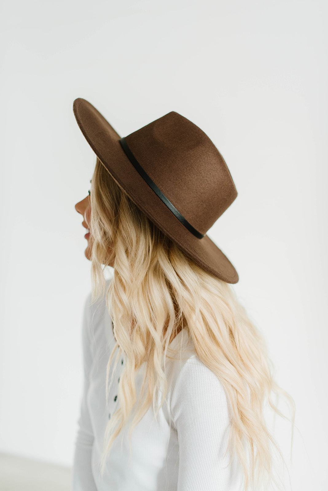 Wide Brim Felt Hat - Stylemz