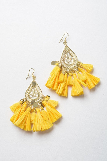 Filigree Raffia Tassel Earrings for Boho Chic Style