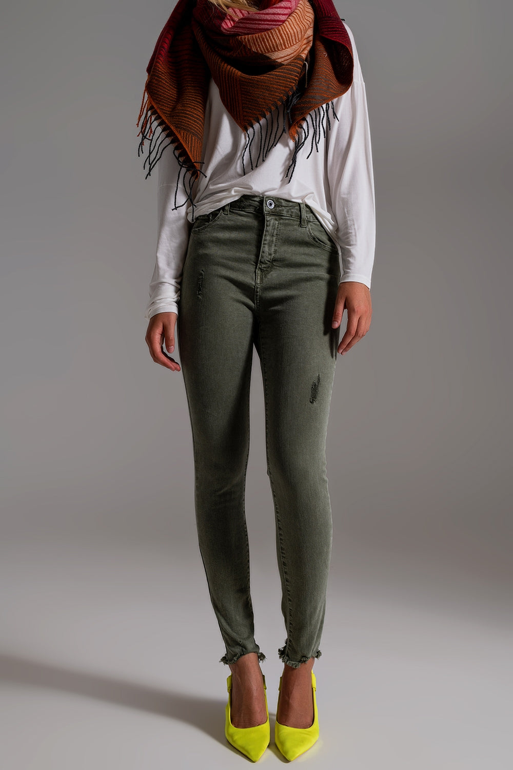 High Waisted Skinny Jeans in Khaki with Distressed Design