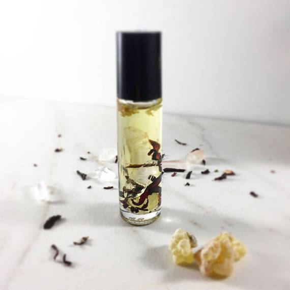 Essential Oil Blend with Crystals Frankincense for Meditation