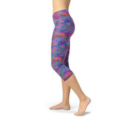 Womens Purple Pink Mermaid Capri Leggings - Stylemz