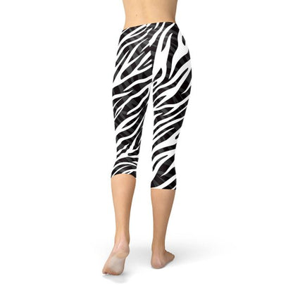 Womens Zebra Stripes Capri Leggings - Stylemz