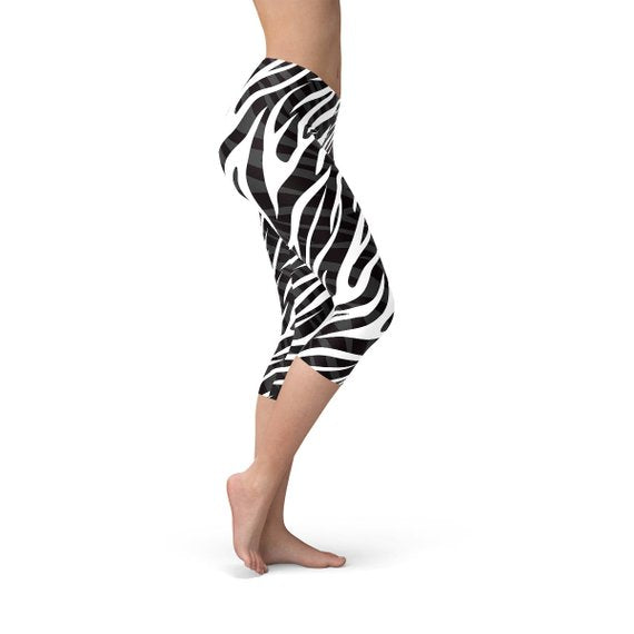 Womens Zebra Stripes Capri Leggings - Stylemz