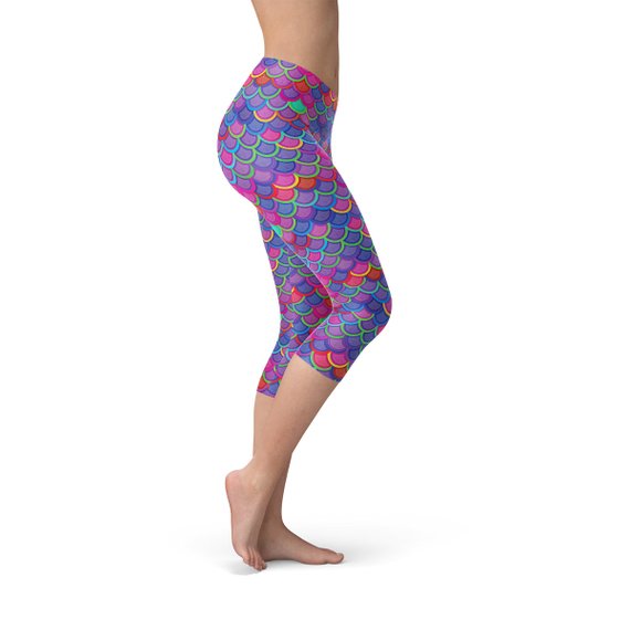 Womens Purple Pink Mermaid Capri Leggings - Stylemz