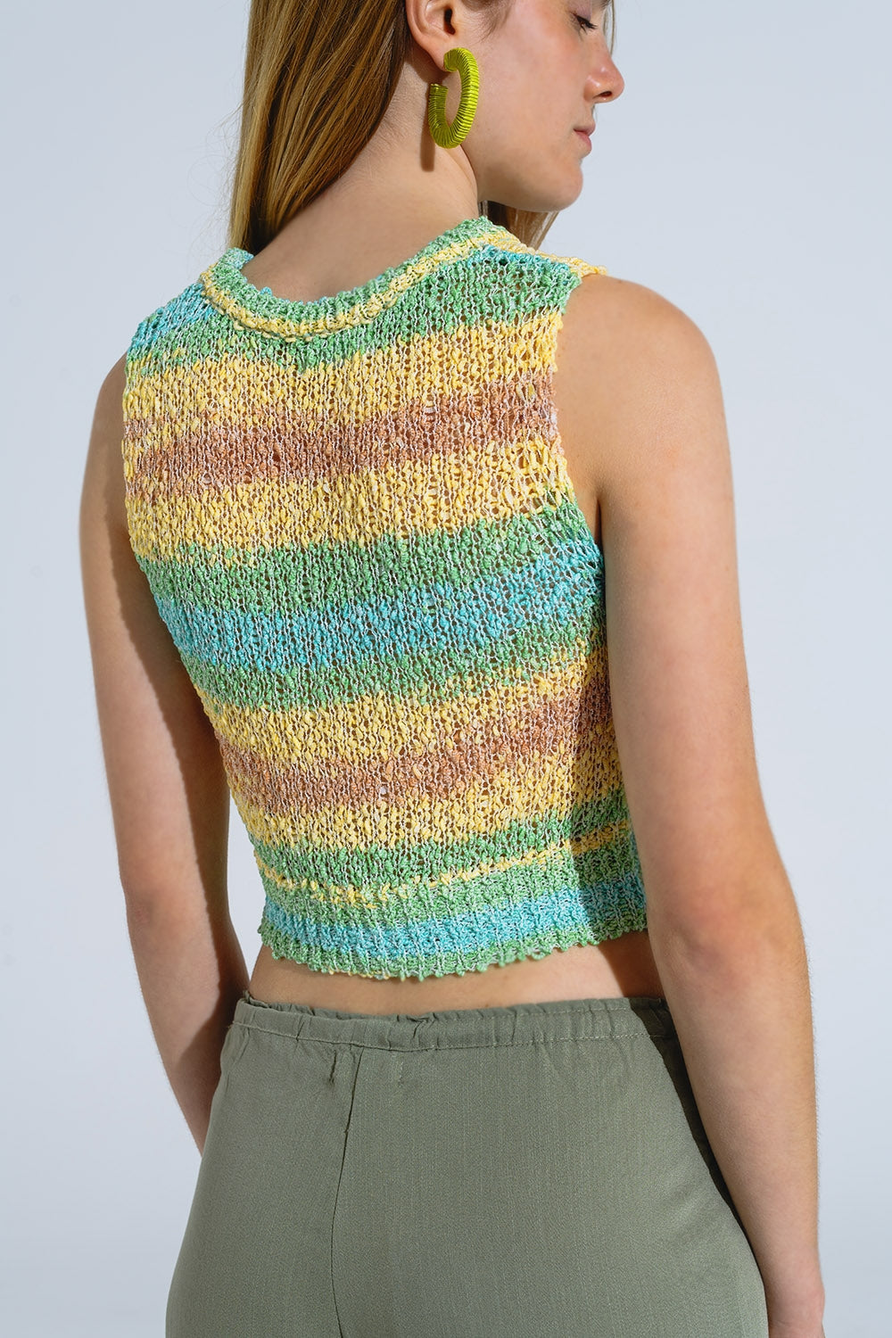 Knitted Multicolor Sleeveless Sweater With Stripes and Crew Neckline