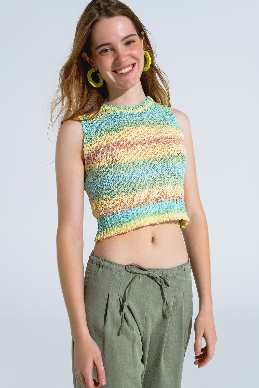 Knitted Multicolor Sleeveless Sweater With Stripes and Crew Neckline