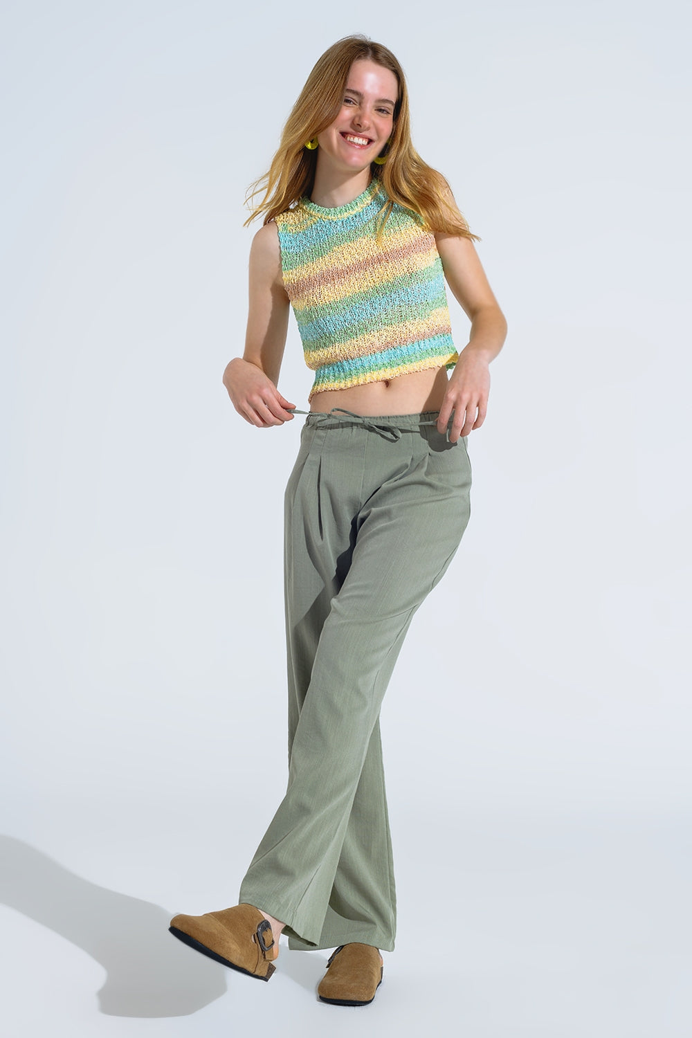 Knitted Multicolor Sleeveless Sweater With Stripes and Crew Neckline