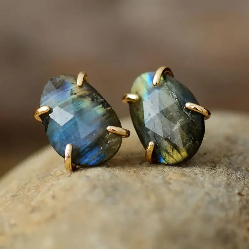 Labradorite Stud Earrings - Stylemz