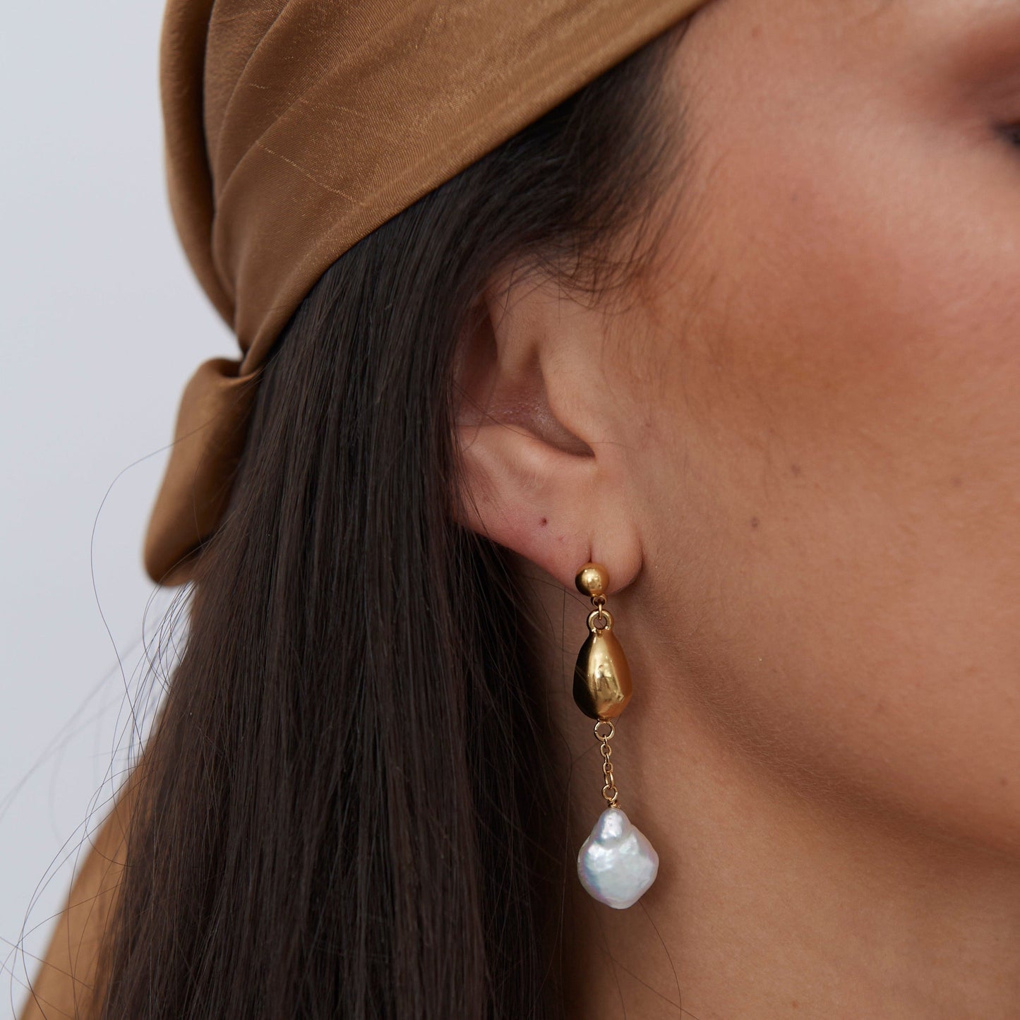 Layla Pearl Drop Earring - Stylemz